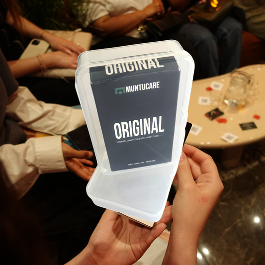 Boîte de protection pour jeux de cartes